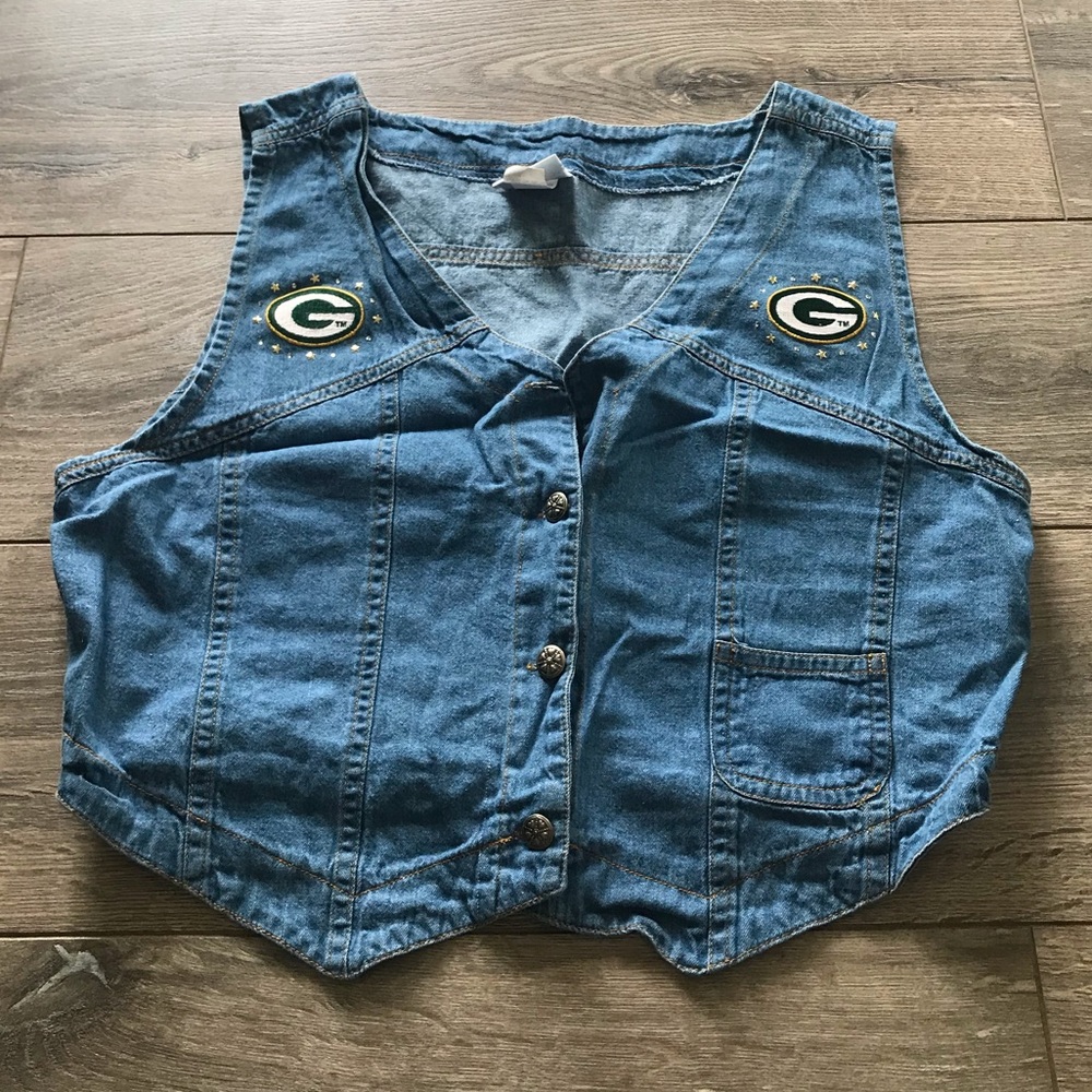 Her 42 Green Bay Packers Jean vest. Girls sz XL